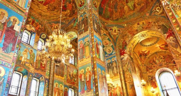 Fig. 4 – Catedral do Sangue Derramado, ou Igreja da Ressurreição, São Petersburgo, Rússia. Foto de Edush Vitaly.