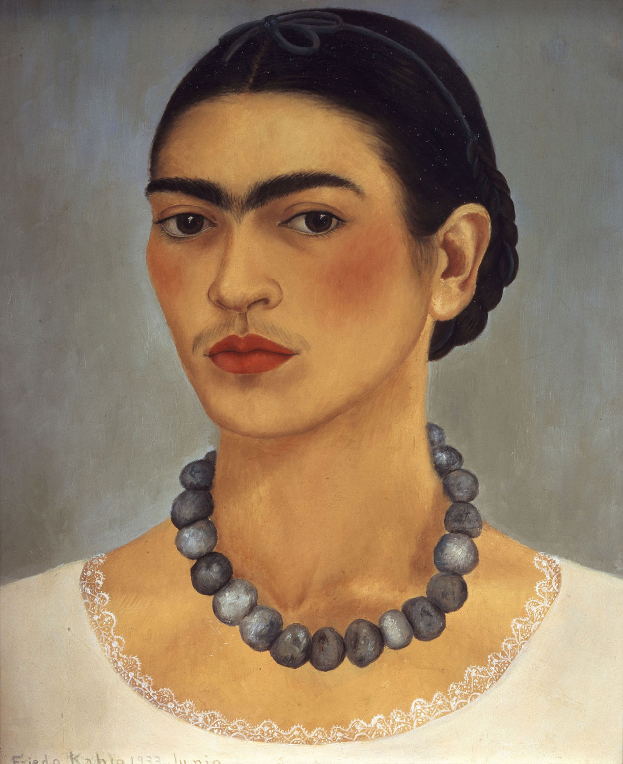 Frida Kahlo, Autorretrato con collar, 1933, Óleo sobre metal, 35 x 29 cm, The Vergel Foundation, Foto: Gerardo Suter. ©2015 Banco de México Diego Rivera & Frida Kahlo Museums Trust.