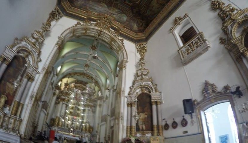 Fig. 2 – Igreja de Nosso Senhor do Bonfim, Salvador, Bahia, interior em estilo neoclássico. Foto: Rhea Sylvia Noblat.