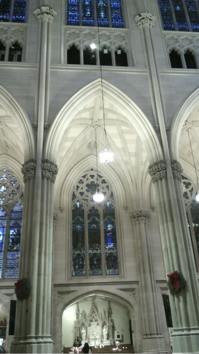 Fig. 4 – Interior da Igreja de Saint Patrick, Nova York, Estados Unidos, Miguel Vig Filho.