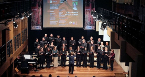 Chor der Camerata de Curitiba. Fotos: Doreen Marques.