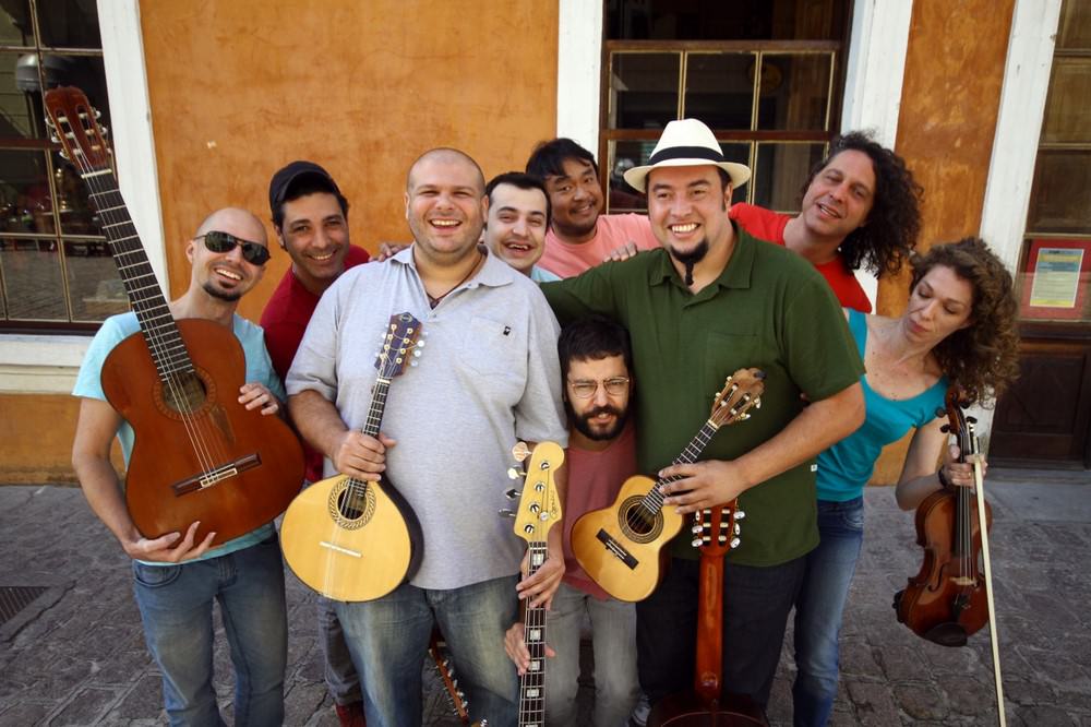 Orquesta de cuerda base de Curitiba con regencia de John Egashira. Fotos: Doreen Marques.