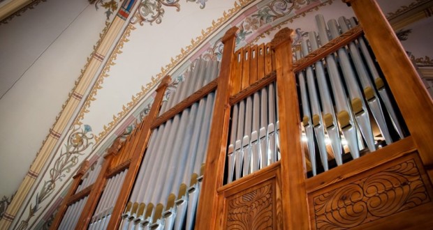 Orgel der Kirche Bom Jesus Dos Perdões fast hundertjährigen, am Praça Rui Barbosa. Fotos: Bekanntgabe.