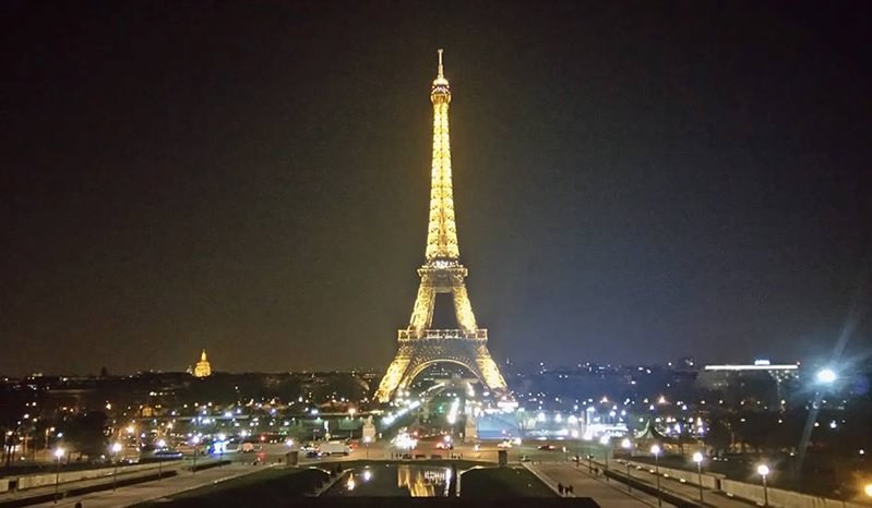 Fig. 2 – Eiffel Tower, Francis Benavides, 2016.