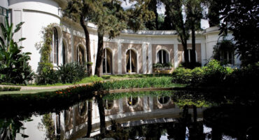 Casa Museu Ema Klabin é inspirada no Palácio de Sanssouci (Potsdam, Alemanha) e projetada por Alfredo Ernesto Becker em meados dos anos 1950. Foto: Divulgação.