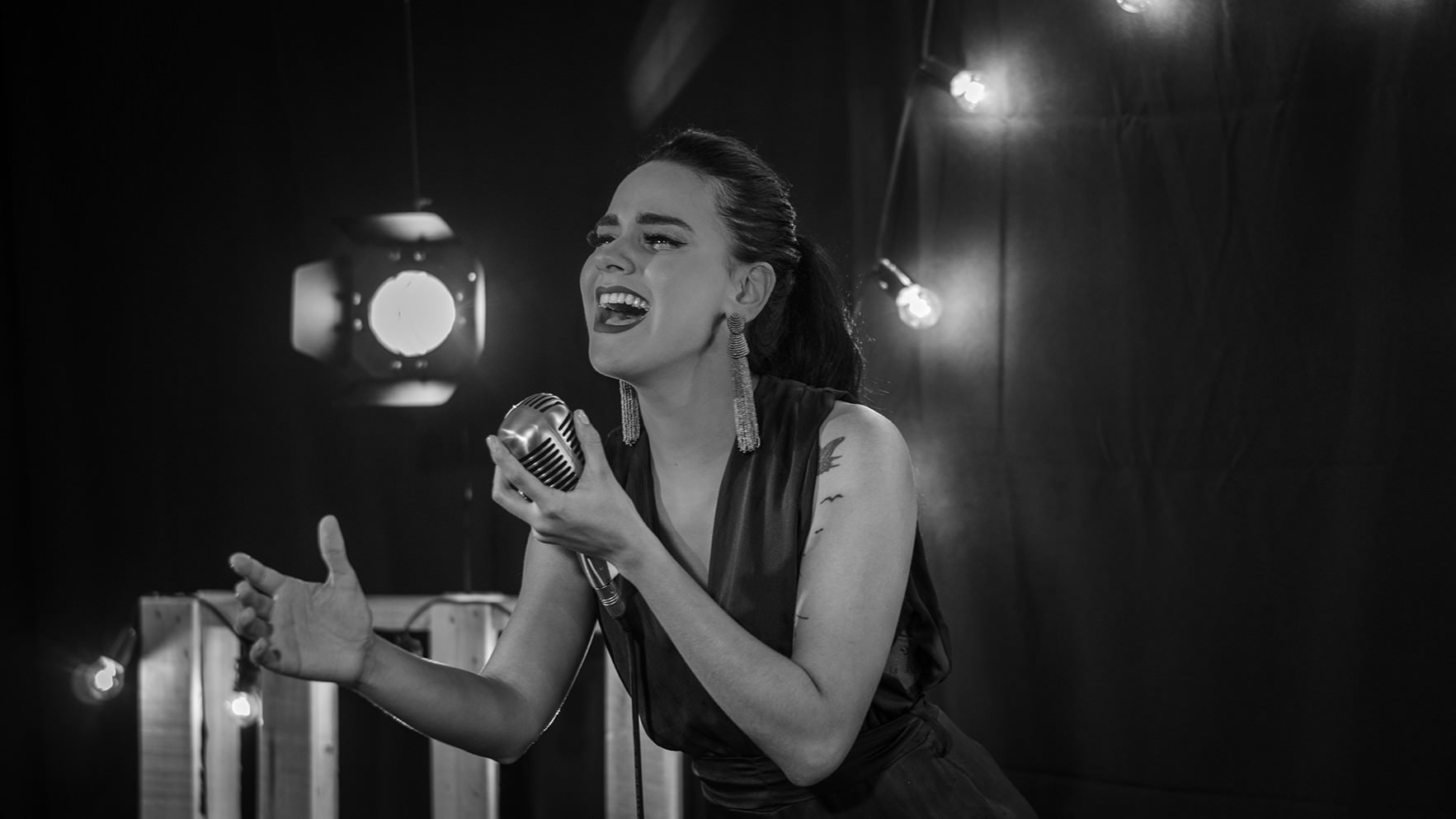 Sara Ávila, cantante. Fotos: Divulgación.