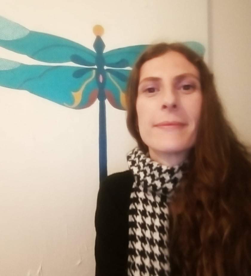 Ana Mondini é Crítica de Arte, Doutora em Filosofia, Artista Plástica e Idealizadora da “Galeria Virtual – Filosofia & Arte”.