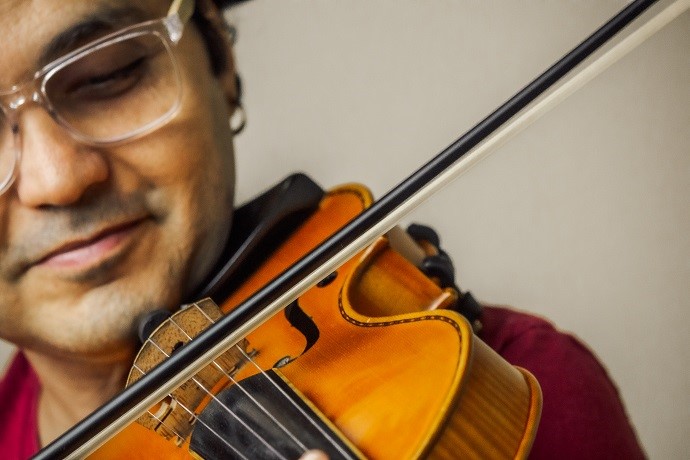 Felipe Karam compartirá conocimientos y experiencias con jóvenes instrumentistas. Fotos: Luis Ferreirah.