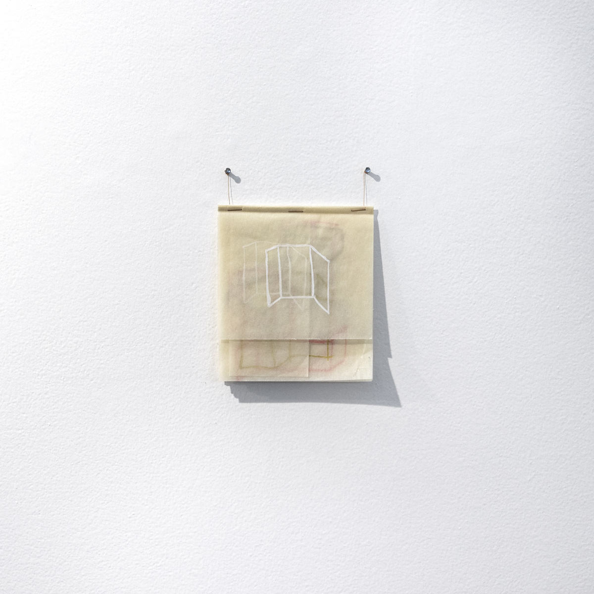 フラビアリベイロ, 描画, 2019 - 2枚のスケッチ紙にガッシュとブロンズパウダー - 28,7 X 21 cm. 写真: ディスクロージャー.