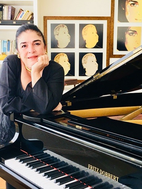 Rosana Diniz, πιάνο. Φωτογραφίες: Πωλήσεις Tadeu.