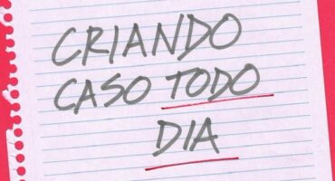 Libro digital & quot; Creando caso todos los días: el único y original diario de la pandemia" por Carlos Schlesinger, cubierta - destacados. Divulgación.