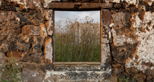 Работа "Руины острова Терсейра", 2012, из Орландо Асеведо. Фото: Орландо Асеведо.