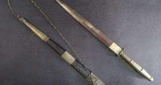 Sabre - dagger style. Material: metal, hem with metal appliqués. belonged: Marechal Floriano Peixoto. Photo: Historical and Geographical Institute of Alagoas.
