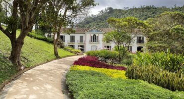 Marambaia House. Photo: Denilson Machado/MCA Estudio.