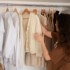 Aprende a armar closets para espacios pequeños. Fotos: Freepik.