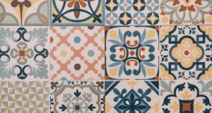 Tips for decorating your home with tiles. Photo: Image by kbza on Freepik.
