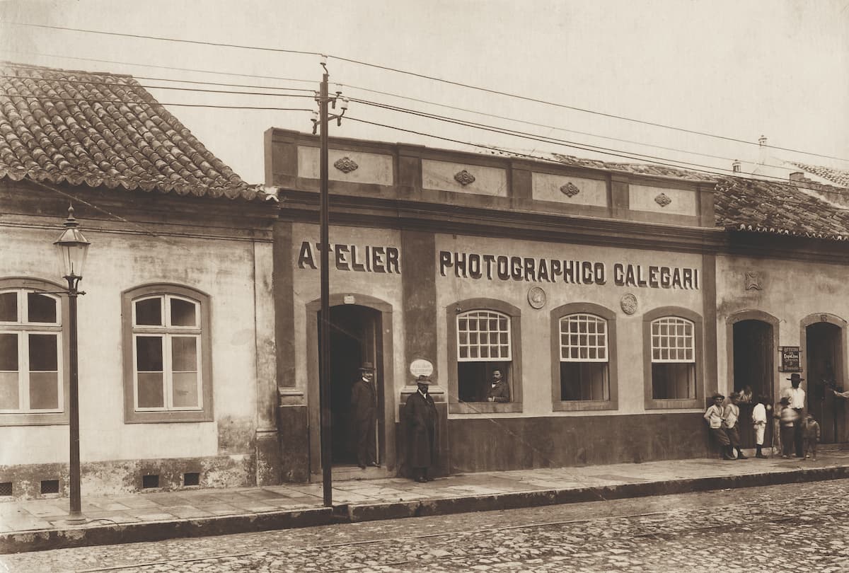 Virgílio Calegari. Rua dos Andradas. Porto Alegre RS, 1900-1910. Acervo do Museu de Porto Alegre Joaquim Felizardo.