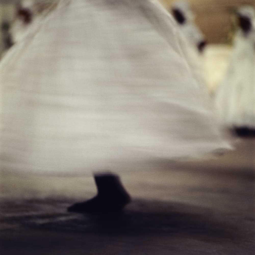 Dance VI, the 1990, by photographer Mario Cravo Neto. Photo: Disclosure | Mario Cravo Neto.