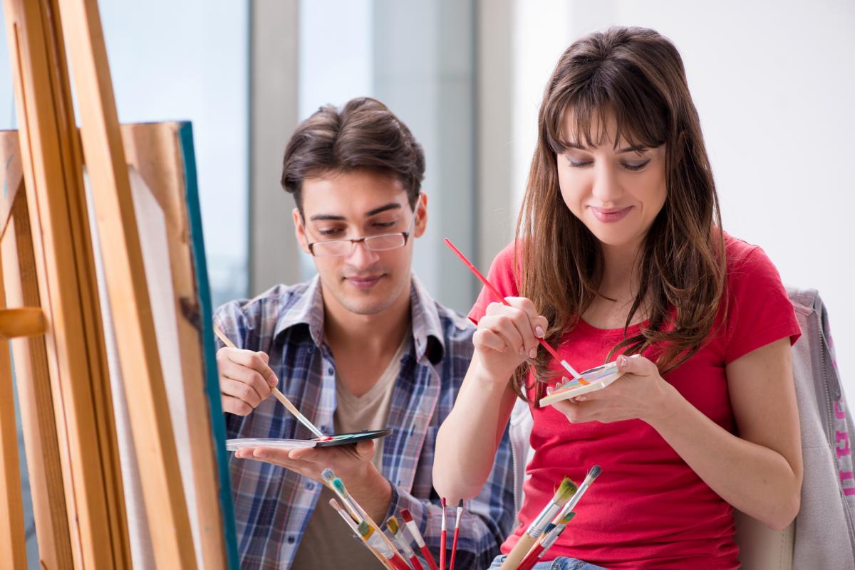 Uncovering the world of Visual Arts courses: An in-depth look at education trends. Photo: br.depositphotos.com.